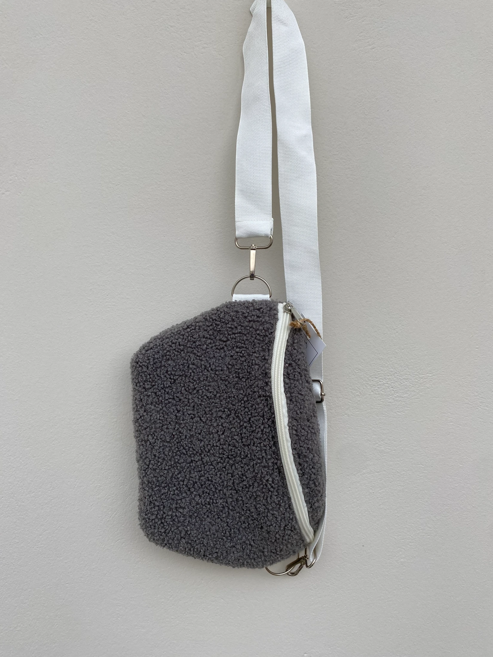 Βelt Bag Grey Flaaffy - φωτογραφία 2
